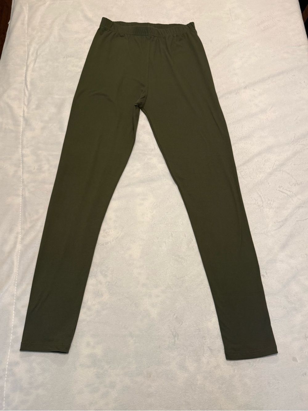 New Mix Olive Green Ultra Soft Leggings One Size OS